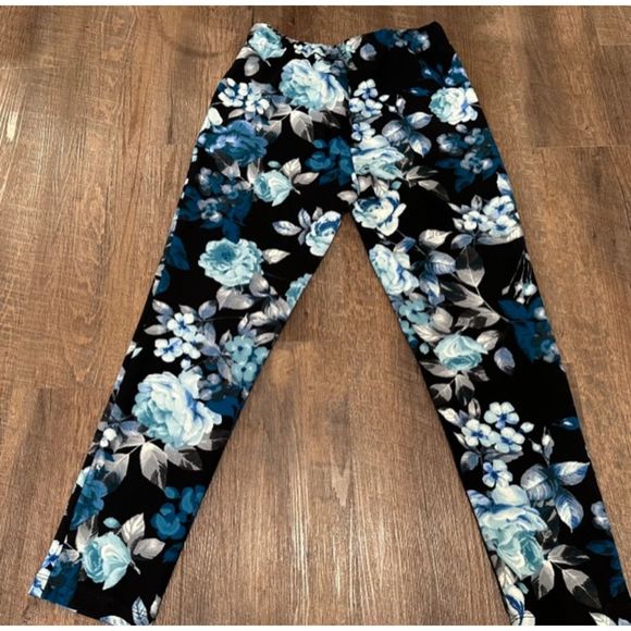 Kate & Mallory Floral Pants Size Medium Pull on Stretch Women’s Blue Black - Picture 2 of 7